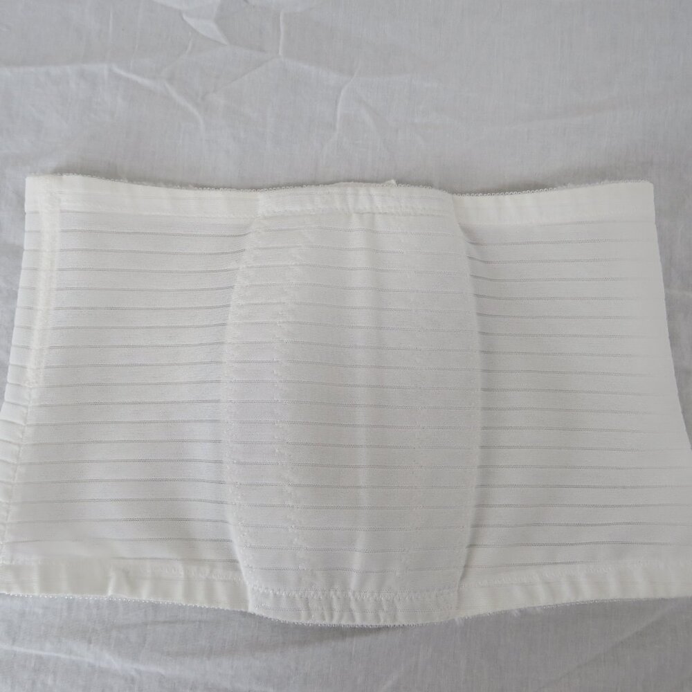 Vintage 90s White Corset Waist Cincher Belt | Y2K Aesthetic | Size 32